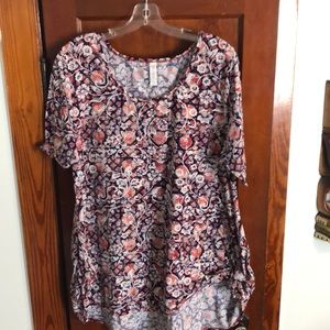 Xl Lularoe perfect t